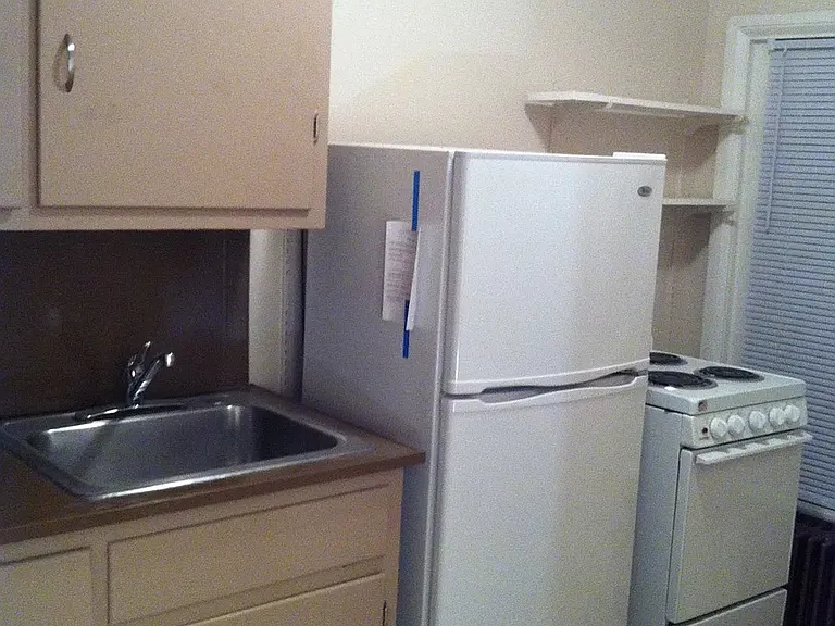 28 E High St #3 — Photo 4