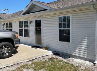 205 N 5th St #A, Marion, IL 62959