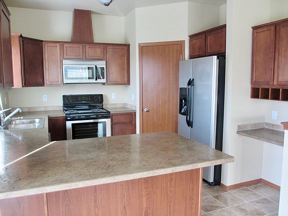 4th image of 212 S 66th Ave #1