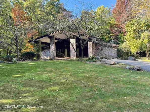 936 W Cottage Grove Rd, Linwood, MI 48634