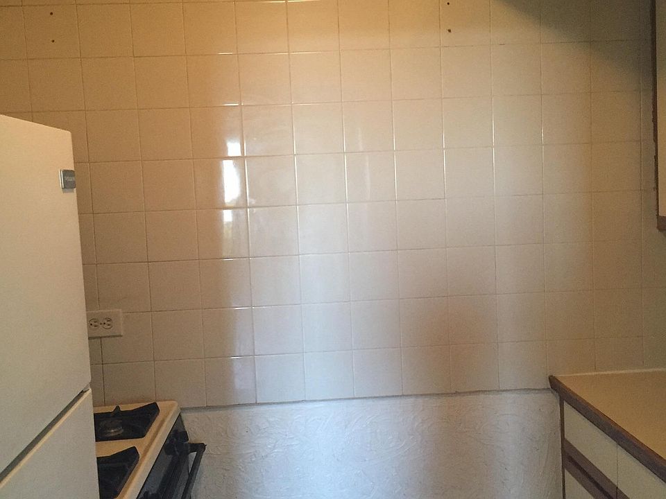 2nd image of 1035 71st St