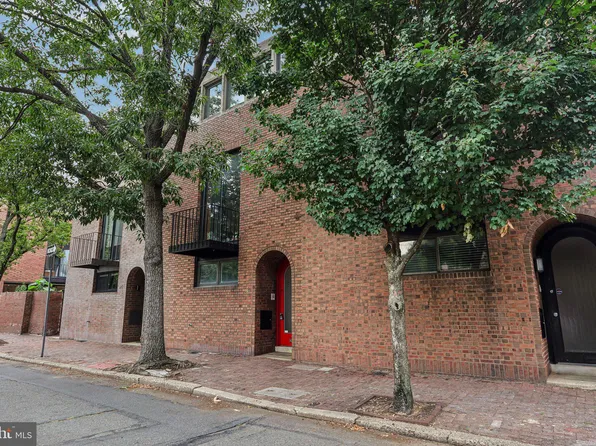 291 Locust St, Philadelphia, PA 19106