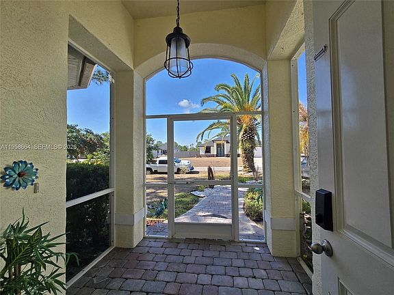 5th image of 1220 McKinley Ave