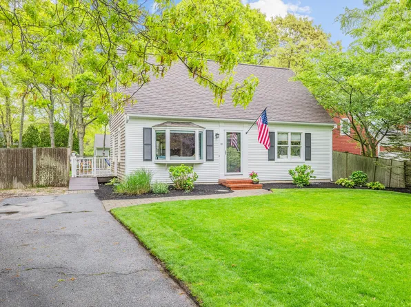 12 Anthony Drive, Hyannis, MA 02601