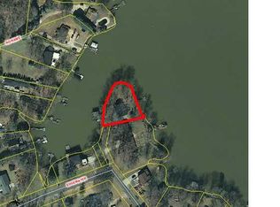 716 Edgewater Dr, Belmont, NC 28012