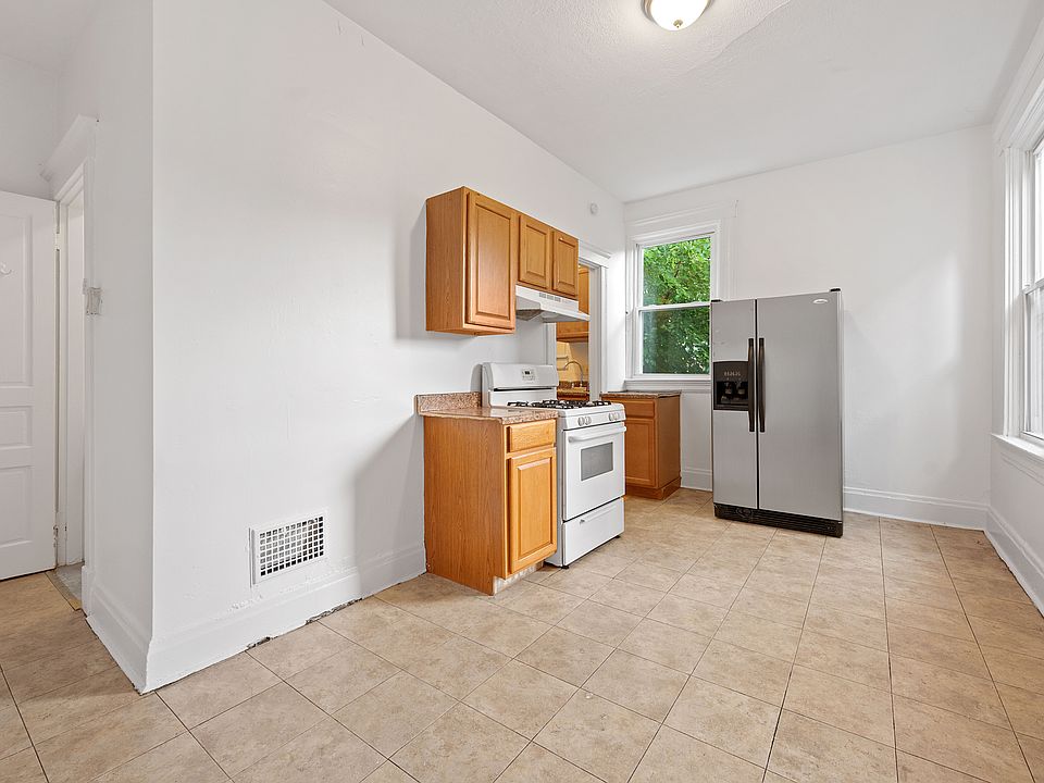 2326 Stratford -5078