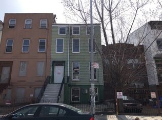 42 Pulaski St, Brooklyn, NY 11206