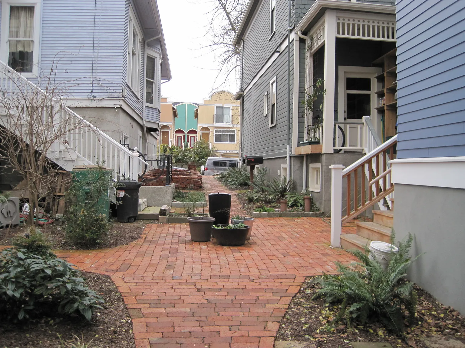 5 bed, 1400 sqft, $5,000 — Photo 3
