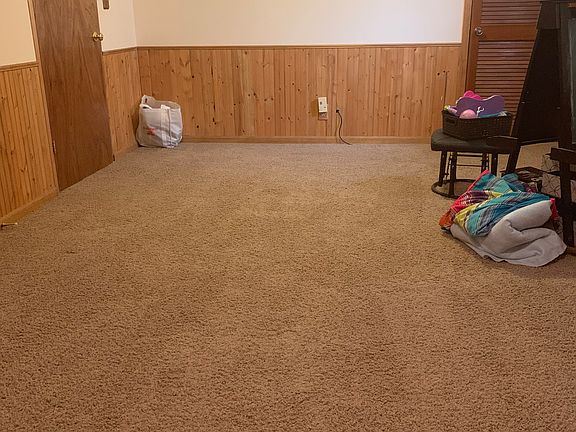3rd image of 6711 Marcia Ln