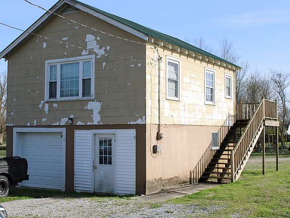 3rd image of 321 W Short St