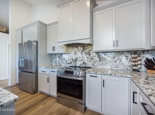 1302 W Coyote Trl, Benson, AZ 85602