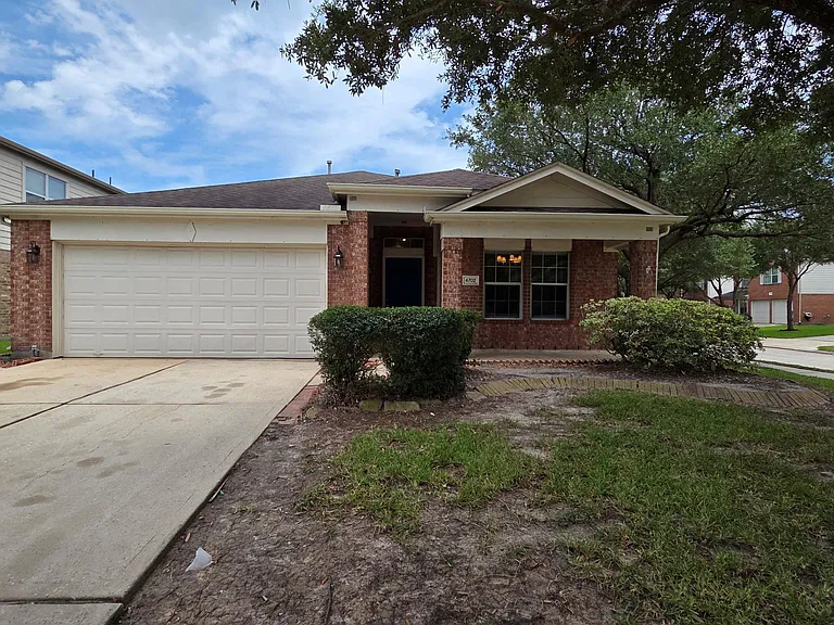 4702 Pin Oak Creek Ln — Photo 4