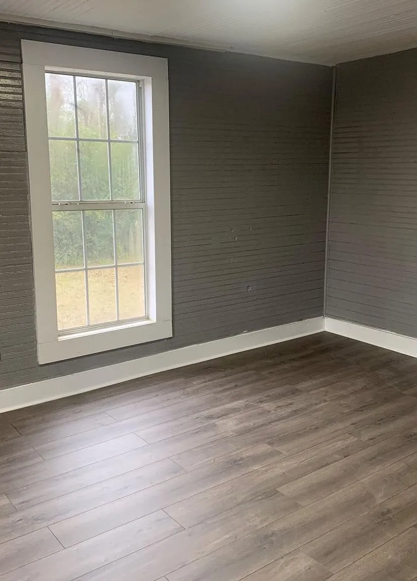 2 bed, 1100 sqft, $950 — Photo 4