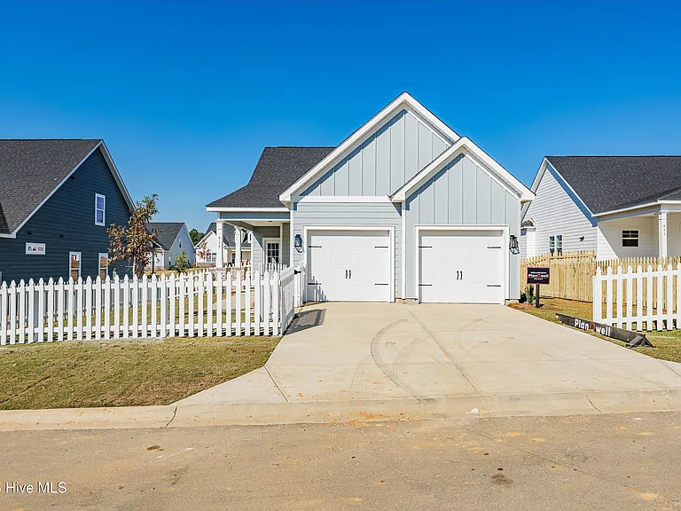 915 Sandpiper Xing — Photo 42
