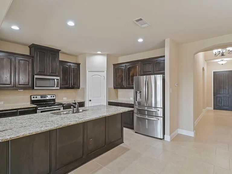 237 Frontier Dr — Photo 9
