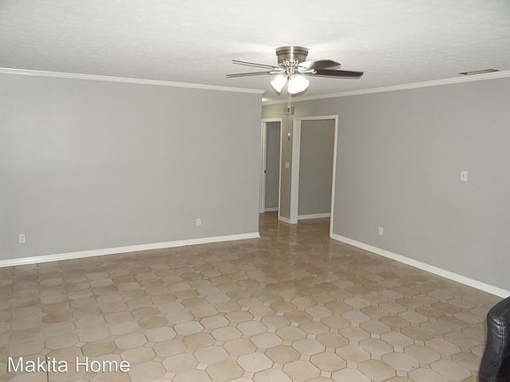 5th image of 4813 N Shirley Dr