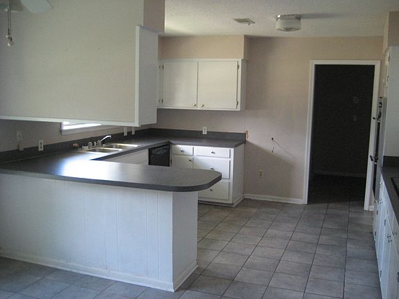 4th image of 46307 Kintally Dr