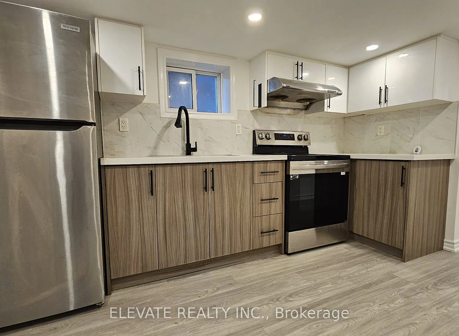 4 bed, $2,200 — Photo 1