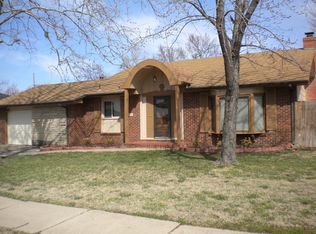8232 W Bekemeyer Ln, Wichita, KS 67212