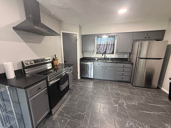 5th image of 3317 Ridgemar Dr