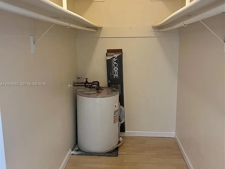 331 S J St #4 — Photo 6