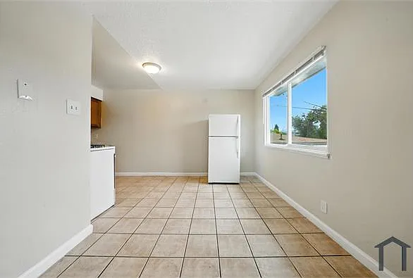 7123 Holly St #C — Photo 11