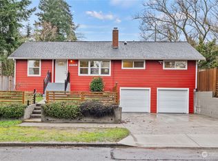 15839 6th Ave NE, Shoreline, WA