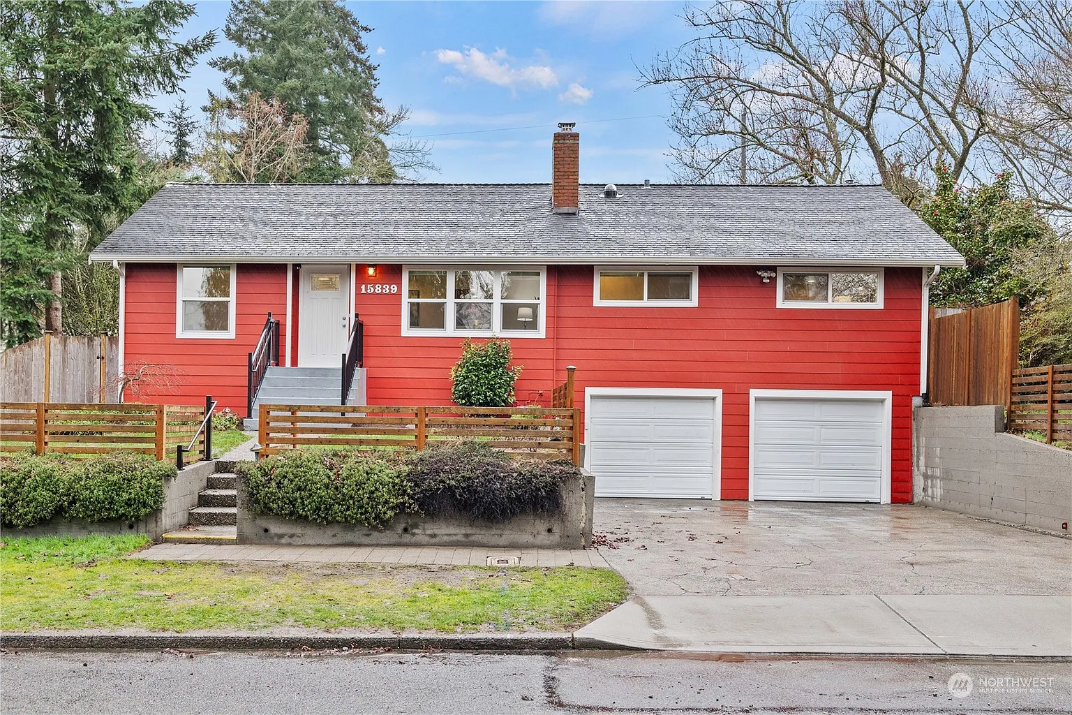 15839 6th Avenue NE photo 1