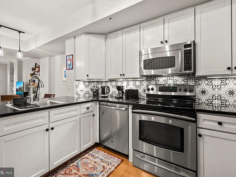 631 D St NW #845 — Photo 7