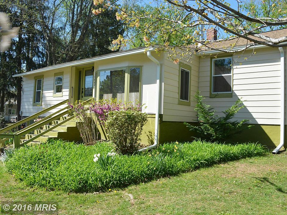 1st image of 15812 Joyce Ln