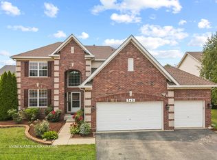 743 Eagle Brook Ln, Naperville, IL 60565