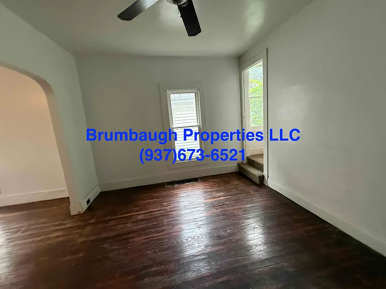 1027 Park Ave — Photo 38