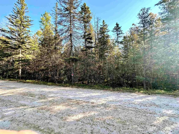 Koss Rd, Menominee, MI 49858