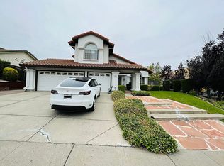 100 Stanley Ct, Hercules, CA 94547