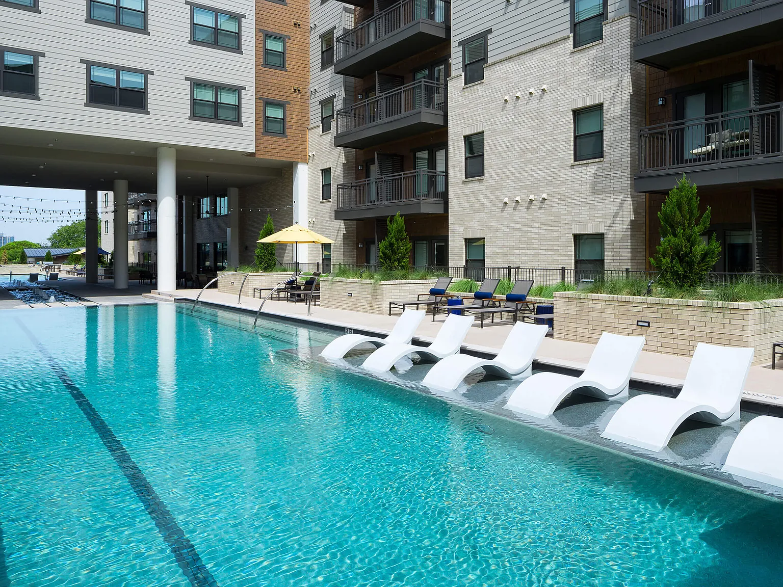 Alexan Lower Greenville — Photo 4