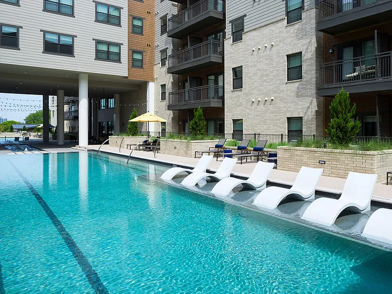 Alexan Lower Greenville — Photo 4