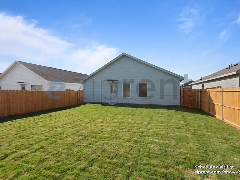 6739 Fairview Ave — Photo 18