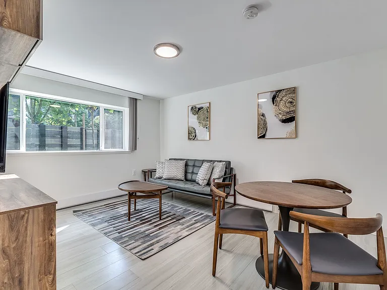 1168 Pendrell St #101 — Photo 6