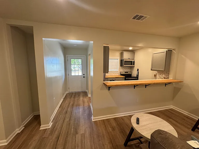 1107 N Oak St #1107 — Photo 14
