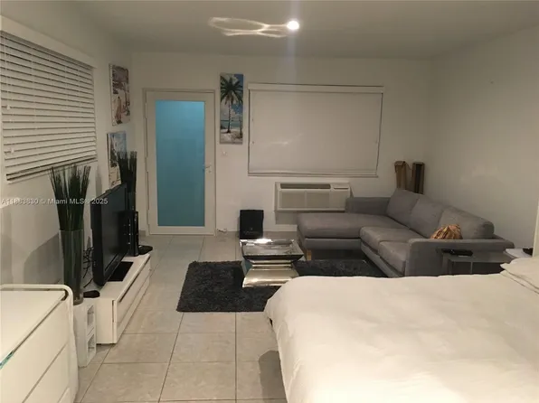 158 Ocean Dr APT 407, Miami Beach, FL 33139