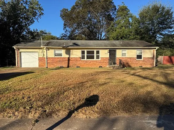 3905 Lakeview Dr NW, Huntsville, AL 35810