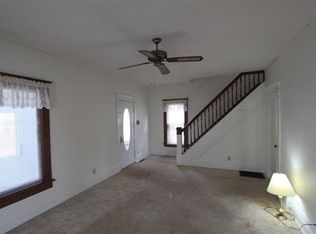 907 Forest Ave, Waterloo, IA 50702