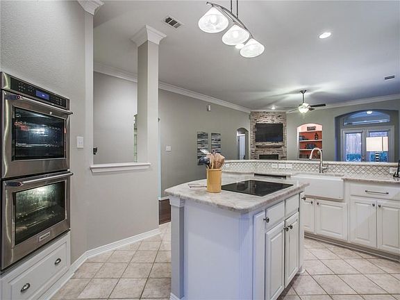 5th image of 7946 Glade Creek Ct