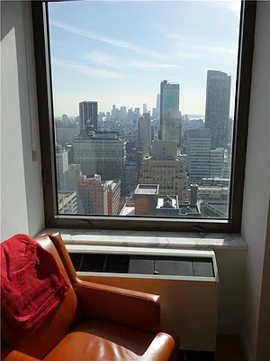 Rented by Platinvm Property Group New York | media 10