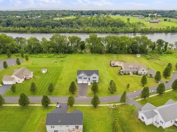 6 Rivercliff Lane, Enfield, CT 06082