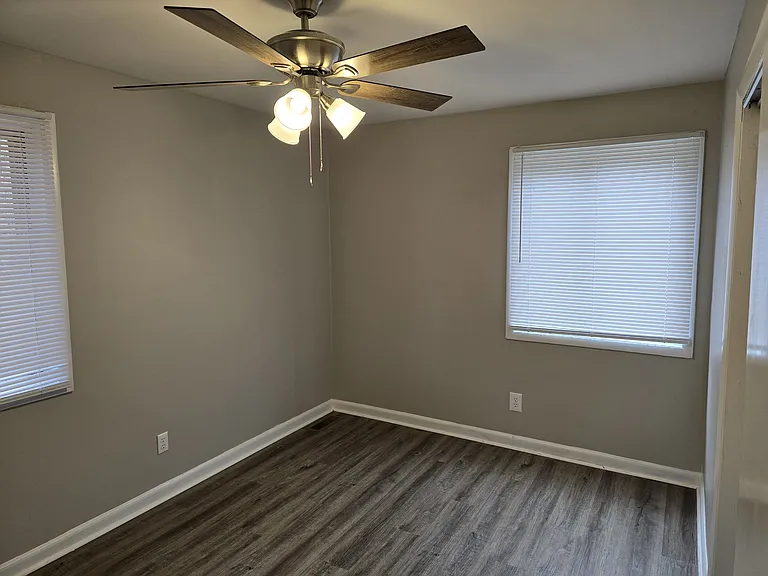 730 Lippencott St — Photo 11