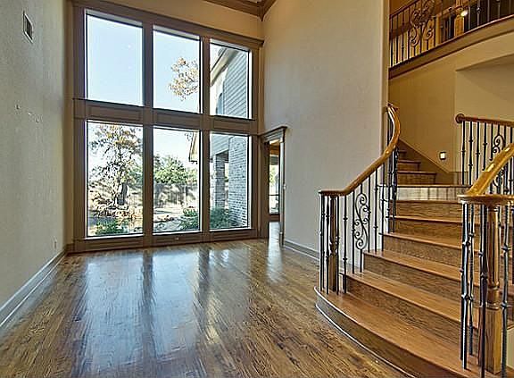 4th image of 2033 Bantry Dr
