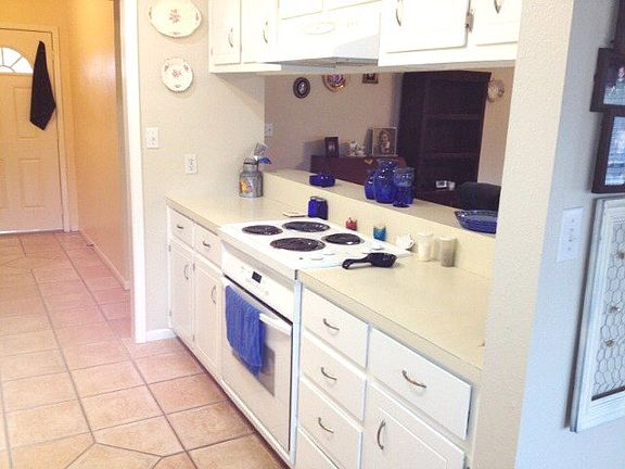 3rd image of 203 Kensington Dr