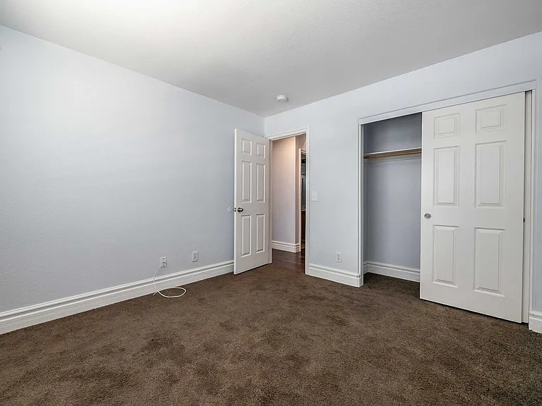 367 Dog Leg Dr — Photo 12