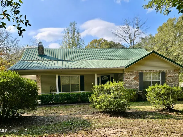 19029 Roger Davis Rd, Moss Point, MS 39562